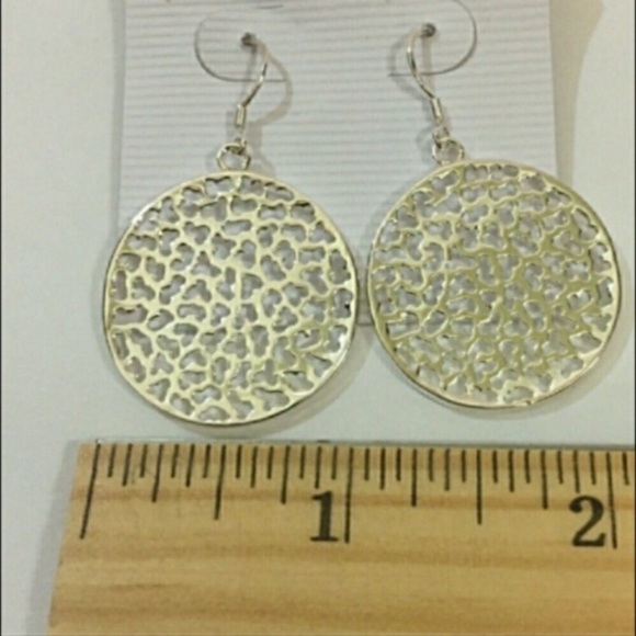 Silver Plated 1" Round Cut Out Drop Earrings - Picture 5 of 5